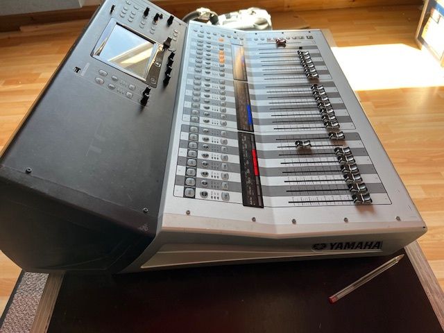 Yamaha TF3 Digital Desk