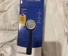 Russell Hobbs Fabric Shaver