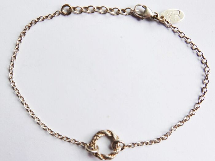 Vintage 925 Sterling Silver Bracelet with Twisted Circle Charm