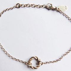 Vintage 925 Sterling Silver Bracelet with Twisted Circle Charm