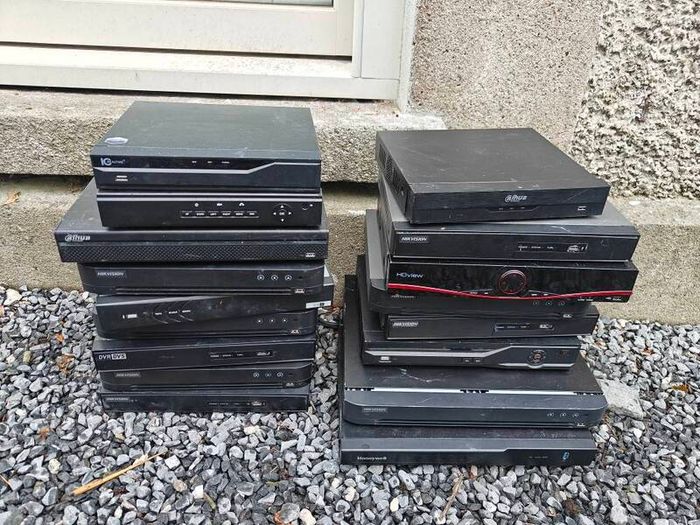 23x Dvrs Cctv