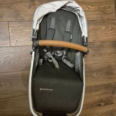 uppa baby rumble seat V2