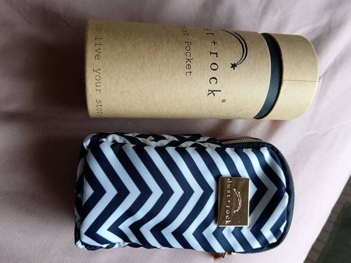 ladies wrist pocket