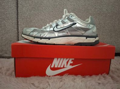 Nike p6000 metallic Silver