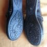 Girl's Black Shoes Image 2