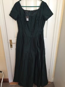 100% Silk dress. Dark Green
