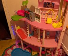 Barbie dream house