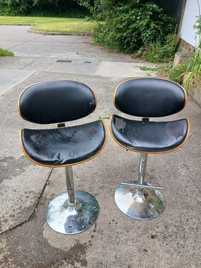 Two kitchen Bar Stools