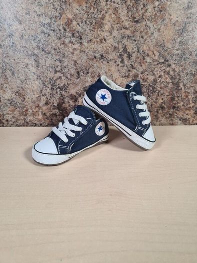 baby CONVERSE trainers runners shoes navy velcro fastened Size UK 3 EU 19  11.5cm infants