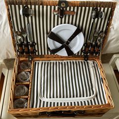 Luxury Picnic Basket