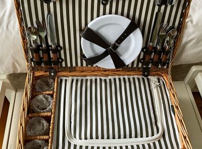Luxury Picnic Basket