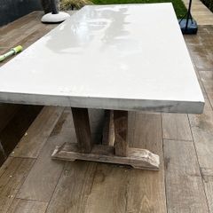 dinning table
