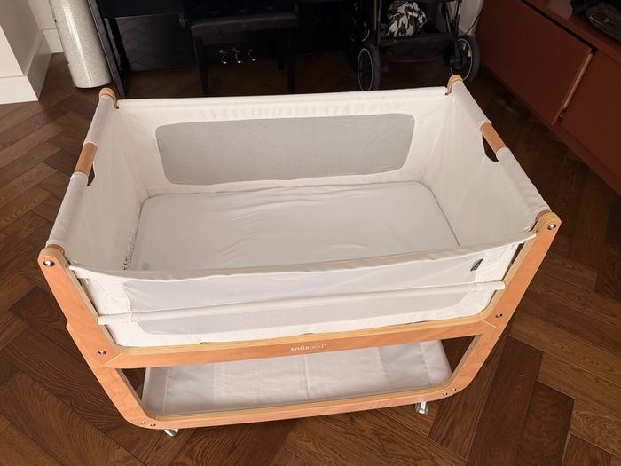 SnuzPod5 Bedside Crib