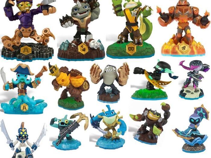 READ THE AD INFO - Skylanders Swap Force & Superchargers - work on all consoles ( Nintendo PS5 PS4 PS3 Wii XBox Switch iPad Playstation etc.)
