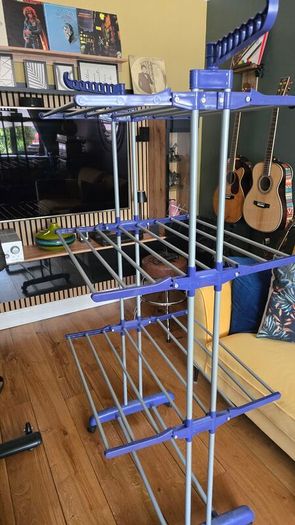 clothes horse