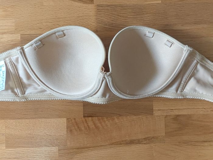Nude Strapless Bra 30D Freya