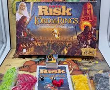 RISK Lord of the Rings Board Game Join Middle-Earth Hasbro 2017 Complete RARE