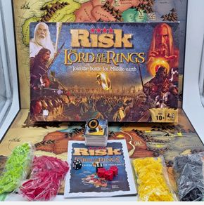 RISK Lord of the Rings Board Game Join Middle-Earth Hasbro 2017 Complete RARE