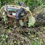 Car parts-engines clear out. Image 3