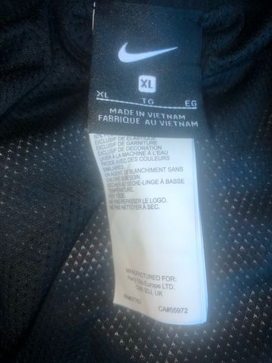 Nike shorts size XL