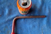 Vintage short wheel brace