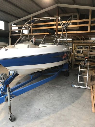TIGE Switch Series Wake Boat