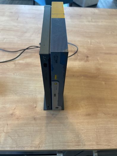 Xbox One X - Cyberpunk limited edition
