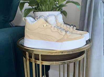 Ladies Beige & White Puma Trainers