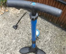 Bicycle pump