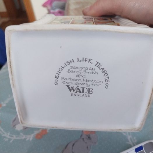 English life teapot Antiques
