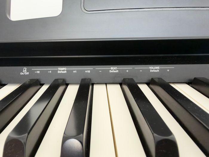 Roland FP-10 Digital Piano - Full Set with Stand, Stool & Pedal - Perfect Condition