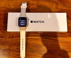 Apple Watch SE (2nd generation GPS 40mm)