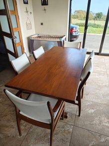 dinner table, 6 chairs