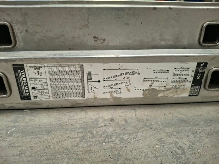Aluminium ladder