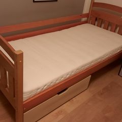Bunk bed or freestanding 2 single bed