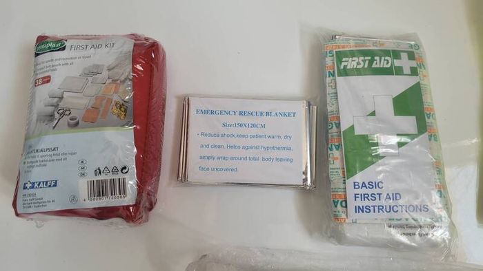 Renault Emergency Kit Warning triangle First Aid
