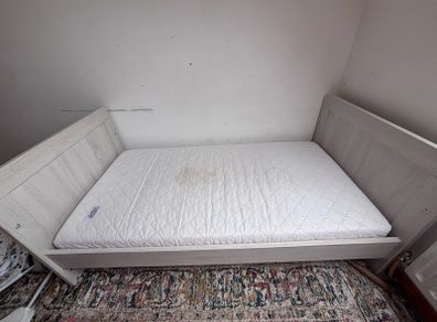 toddler bed
