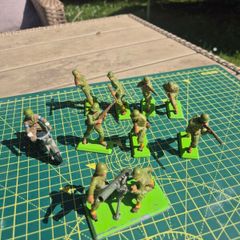 toy soldiers