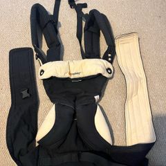 Ergobaby 360 carrier