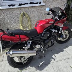 Yamaha fzr 600