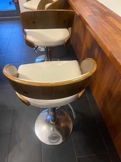 High Stools for Kitchen Dining