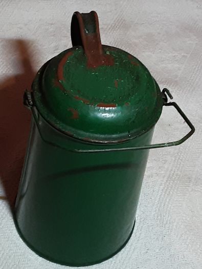 green billy can