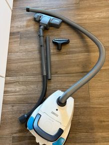 Zanussi CompactGo (Model: ZANCG20IW) Bagged Cylinder Vacuum Cleaner