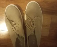 Suede shoes size 5
