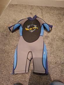 wet suit age 6