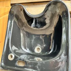 hairdressing sink