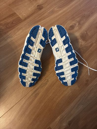 Footjoy junior golf shoes uk 4
