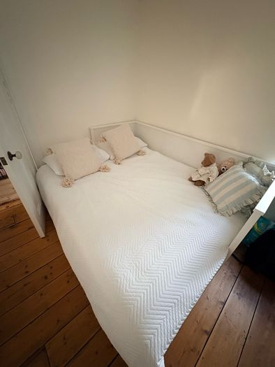 Ikea Henmes Daybed single and king size