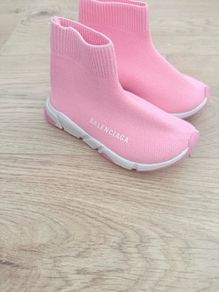 Toddler pink shoes