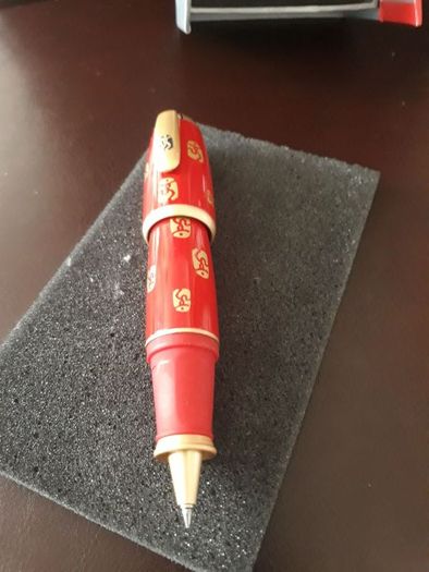 Memoblia ..  From Bejjing Olympics 2008 .. Pen in Box/Price Drop